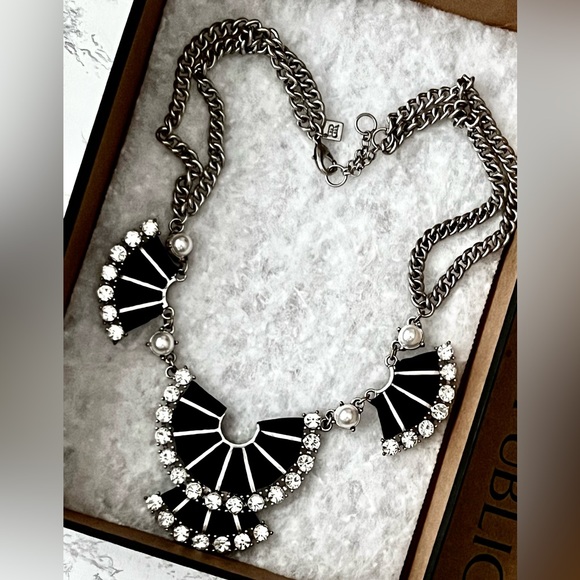 Banana Republic statement necklace - Picture 2 of 4